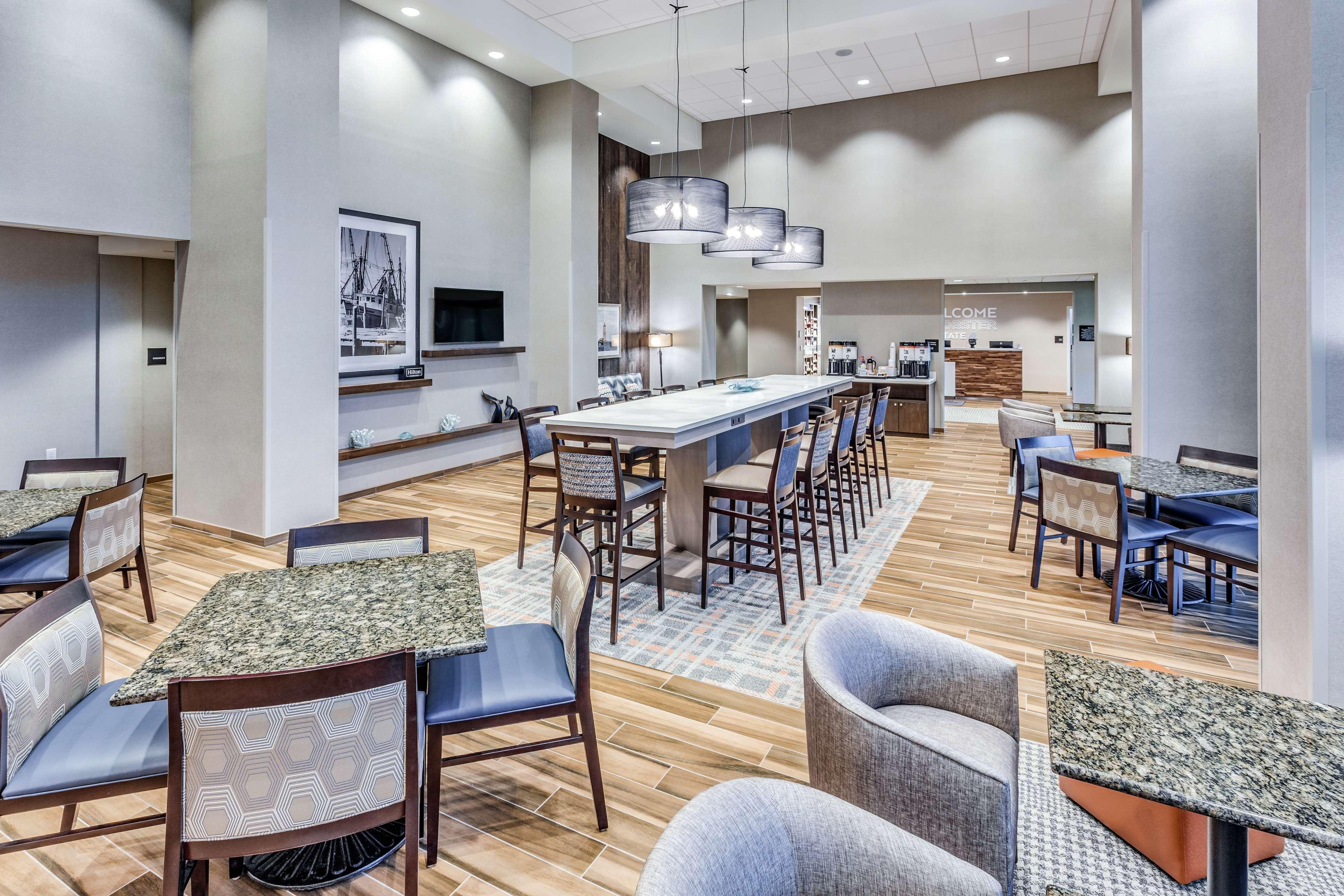 Hampton Inn & Suites Kittery-Portsmouth Ngoại thất bức ảnh