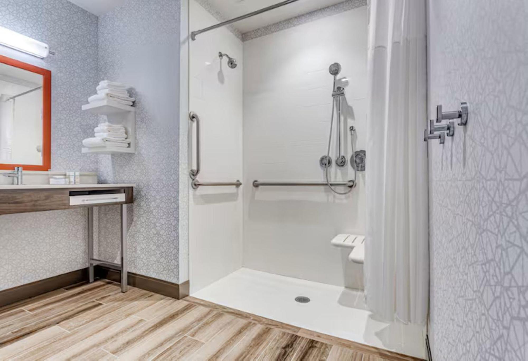 Hampton Inn & Suites Kittery-Portsmouth Ngoại thất bức ảnh